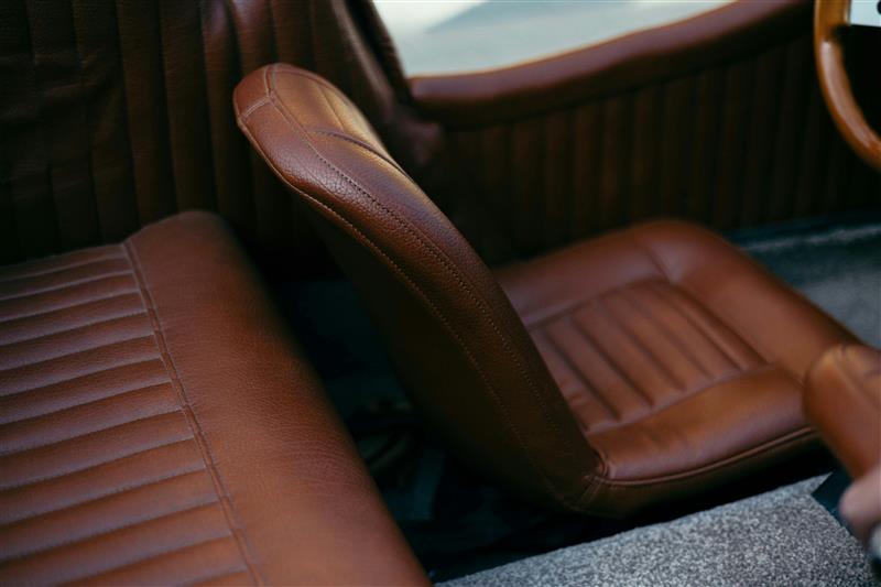 Odinio automobilio salono priežiūra: praktiniai patarimai, valymas ir ilgalaikė apsauga